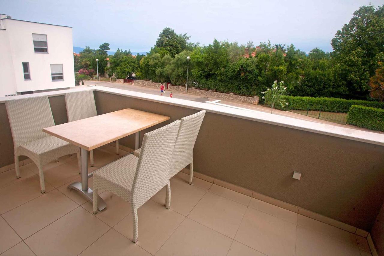 Apartments In Njivice/Insel Krk 13314 Экстерьер фото